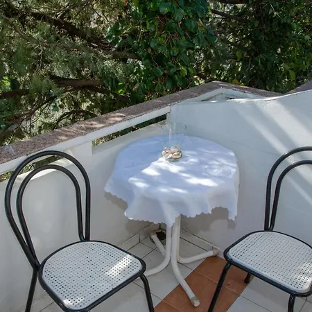 Rooms Magnolia With Pool Novalja Exterior photo