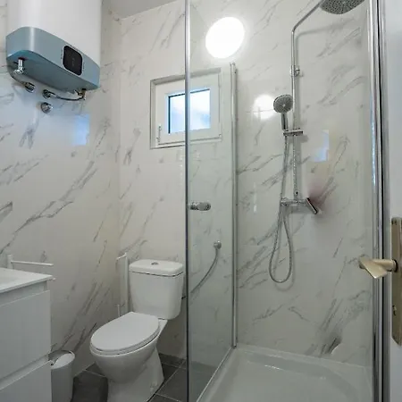 Rooms Magnolia With Pool Novalja Exterior photo