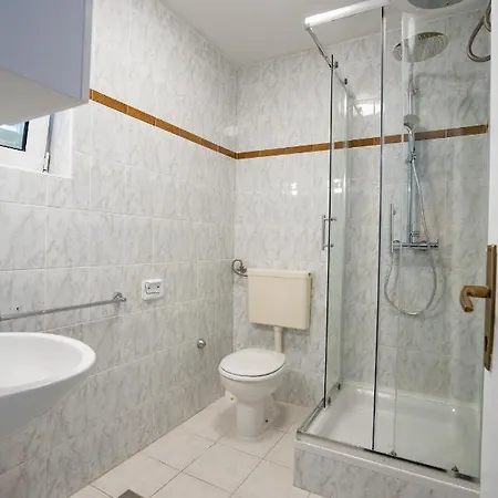 Rooms Magnolia With Pool Novalja Exterior photo